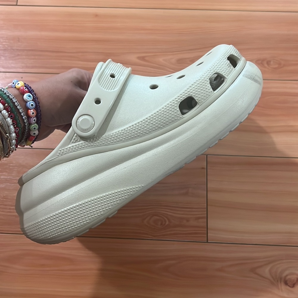 Crocs - Picture 3 of 6